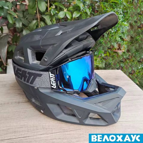 Маска Leatt, чорна з revo-blue лінзою